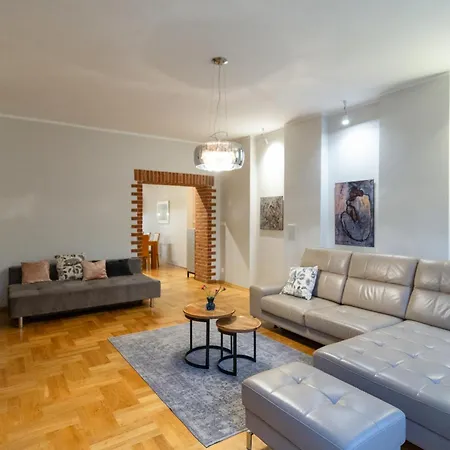 Legend. Wawel Castle Premium